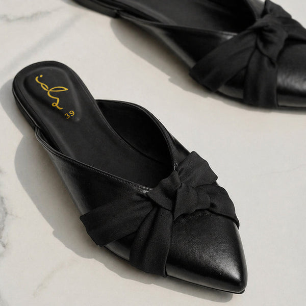 Knot Chic Mule - Black