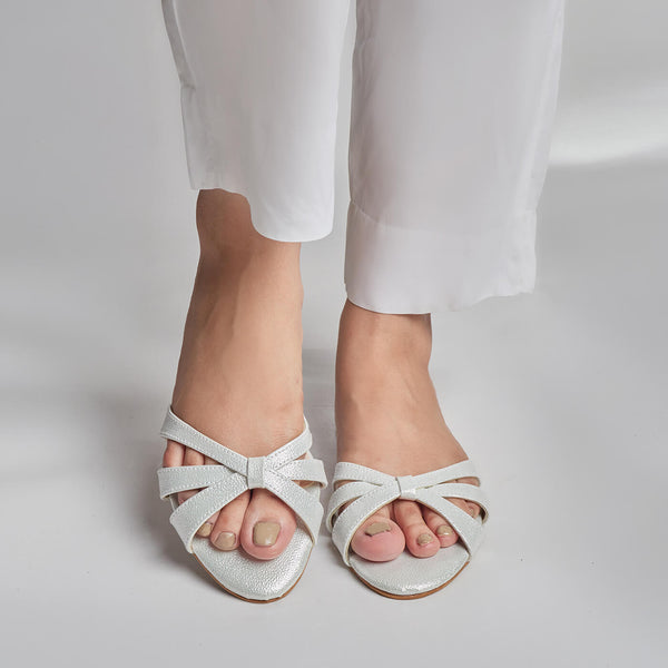 Cross Spark Slides - White