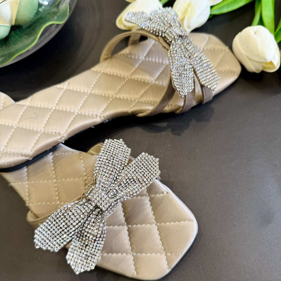 Rhinestone bow slides - Gold