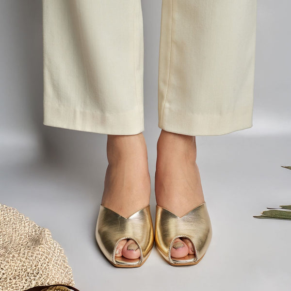 Metallic Effect Sandals - Gold
