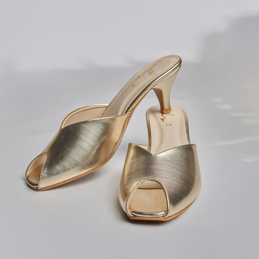Metallic Effect Sandals - Gold