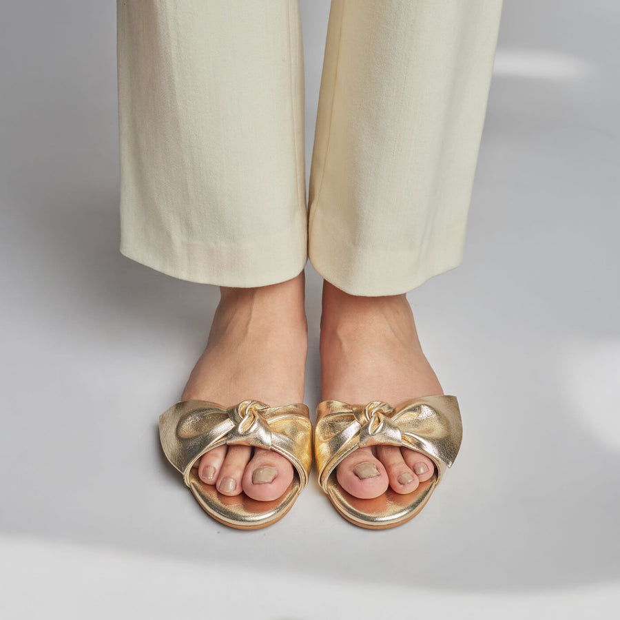 Retro Knot Slides - Gold