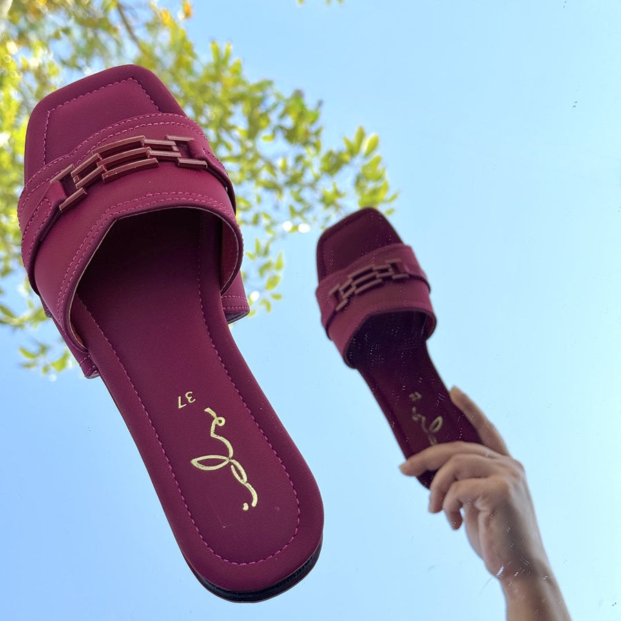 Wavy Buckle Slides